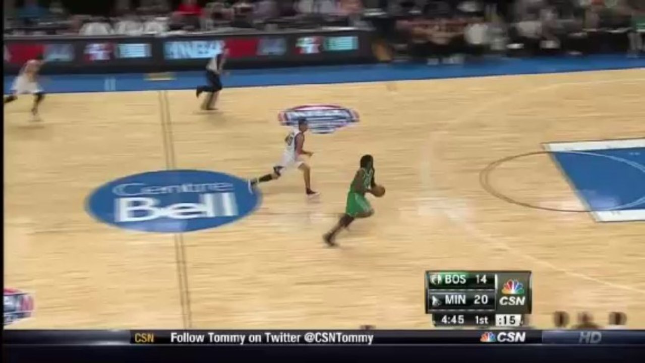 誰說我老了? Gerald Wallace 成功防守後輕鬆上籃得 2 分