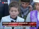 Başbakan Erdoğan ve ailesi, Türkçe Olimpiyatları için gelen çocukların gösterisini izledi.