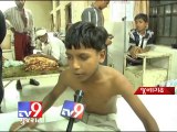 Student admitted in hospital after beaten up by teacher,Junagadh - Tv9 Gujarat