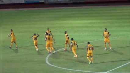 Φίλαθλοι ΑΕΛ στην πολυκατοικία - "Αμμόχωστος"