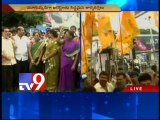 TDP leaders court arrest for 'Sonia Samadhi'
