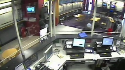 Robber jailed after robbery attempt with garden shears