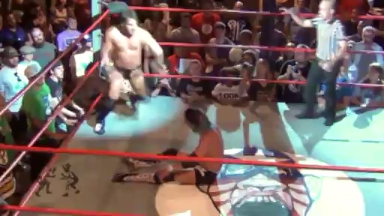 JT Dunn vs Johnny Gargano Beyond Wrestling Americanrana 2013
