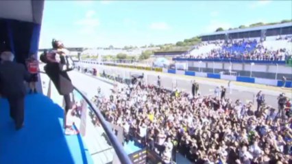 Sykes wins maiden title