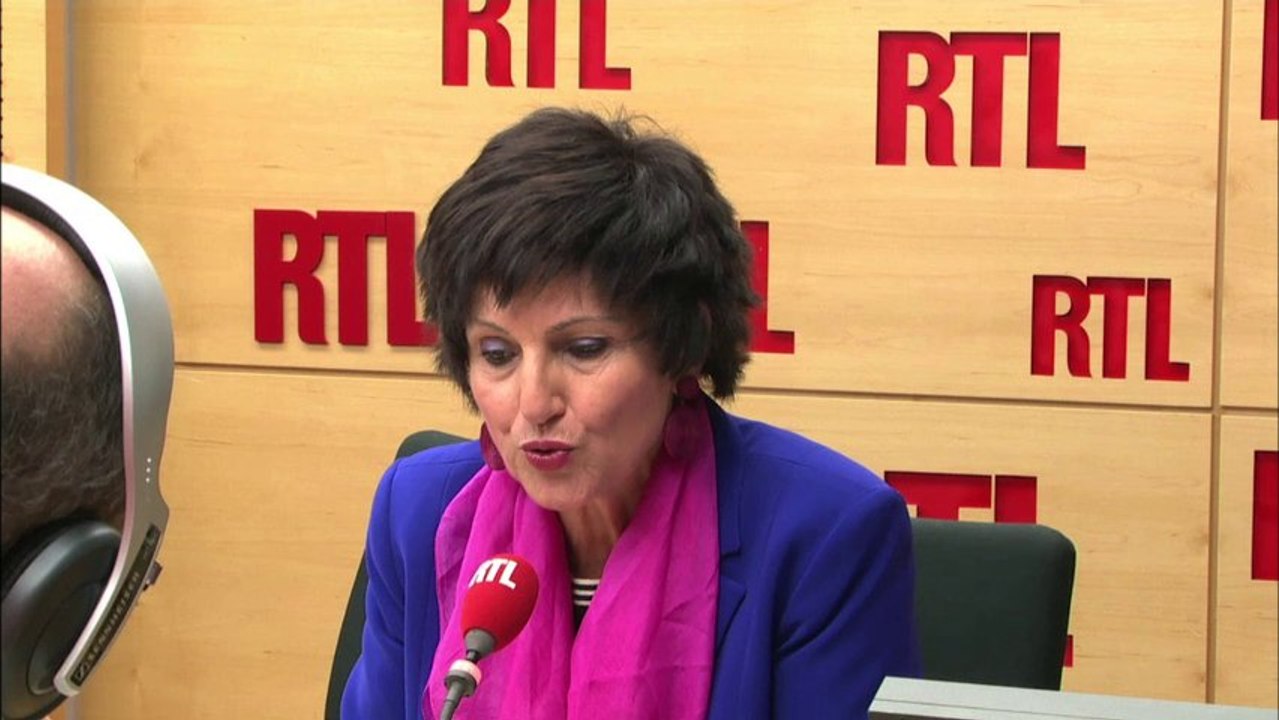 Projet de loi famille : "L'âge de la majorité restera à 18 ans", assure Dominique Bertinotti