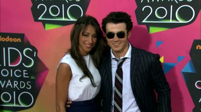 Kevin and Danielle Jonas Selling Mansion