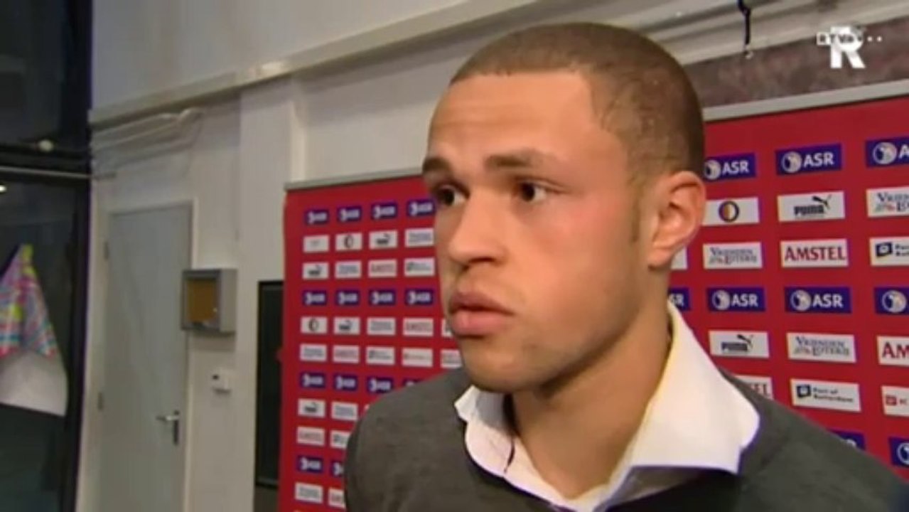 02-04-11 Luc Castaignos na Feyenoord - AZ