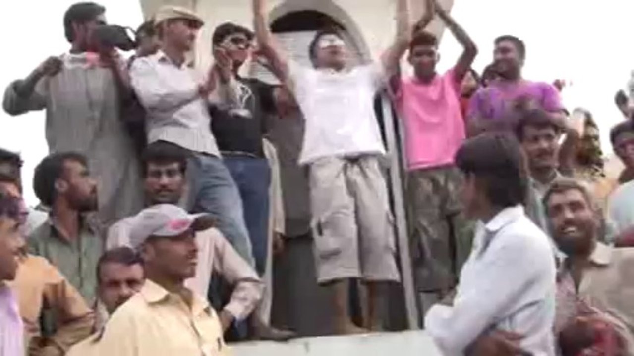 Wagah Border Dancing With Pashto Song
