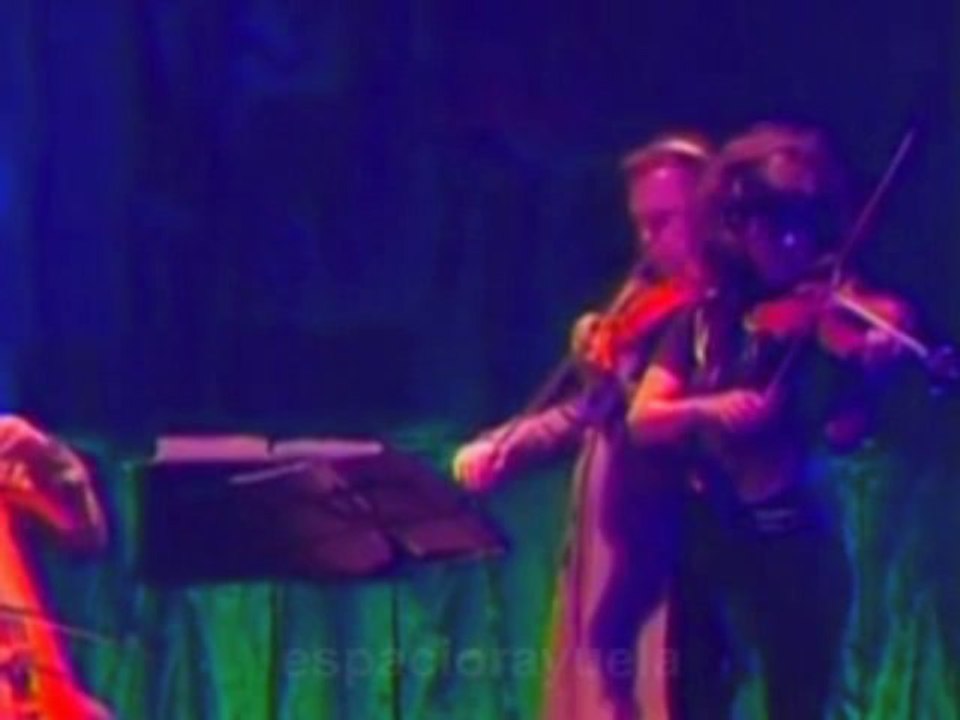 Charly Garcia con Fito Paéz - Desarma y Sangra