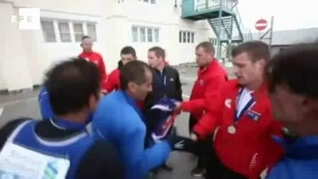 Equipe de ex-combatentes argentinos vence maratona solidária nas Malvinas.