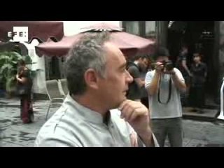 Download Video: Ferran Adria learns Chinese cuisine from Beijing-based Spanish chefs