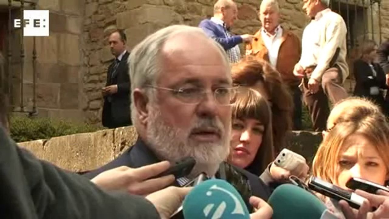 Arias Cañete aboga por una reflexión sobre las penas a los pirómanos