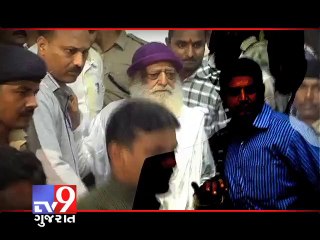 SIT grilled Asaram in presence of wife, daughter, follower - Tv9 Gujarat