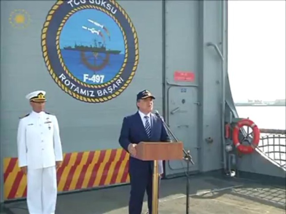 Cumhurbaşkanı Gül, TCG Göksu Fırkateyni’ni Ziyaret Etti