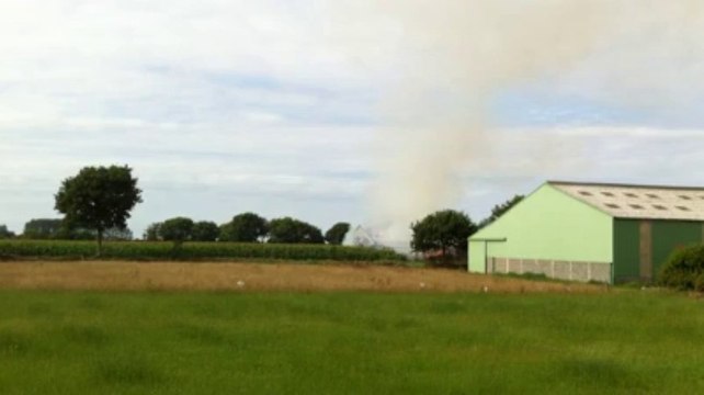 Tonquédec. Les bottes de pailles et la grange partent en fumée