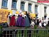 Fêtes d'Arvor. Cercles et bagadoù font le show