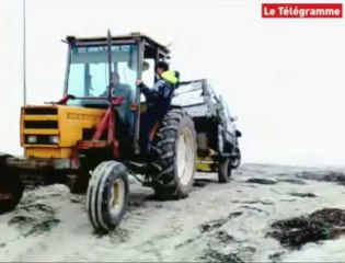 Tréguennec. Un 4x4 sorti des sables mouvants