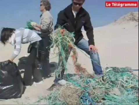 Opération plage propre à la pointe de la Torche