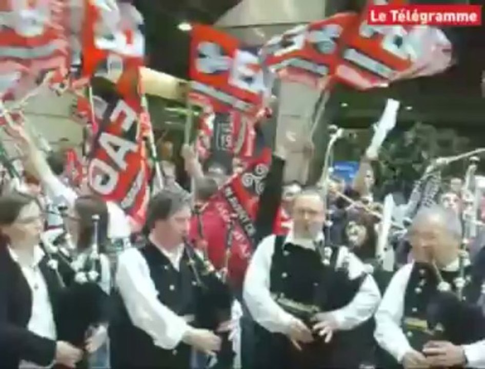 Coupe de France. Quand les supporters guingampais envahissent la capitale...