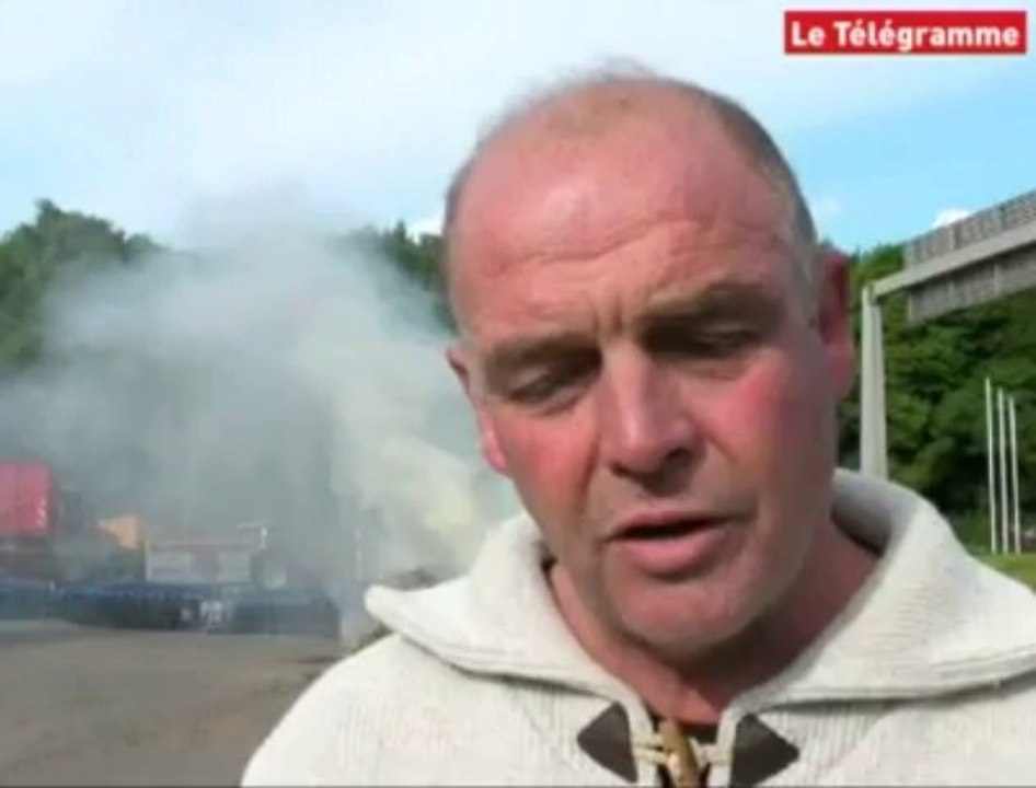 Quimper. Les éleveurs bloquent l'accès au Carrefour