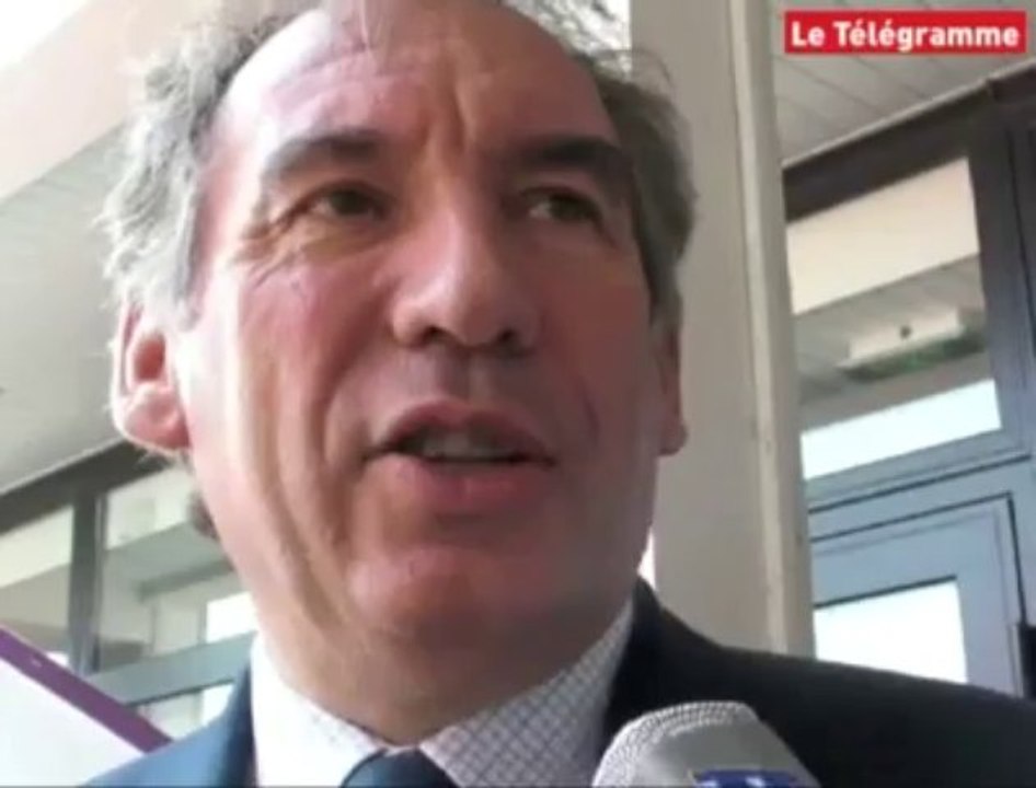 Crise du lait. François Bayrou défenseur des quotas laitiers
