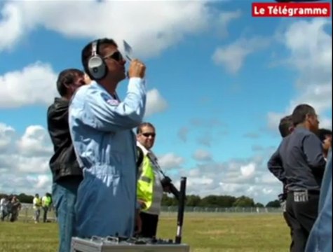 Patrouille de France. Entraînement dans le ciel de Vannes