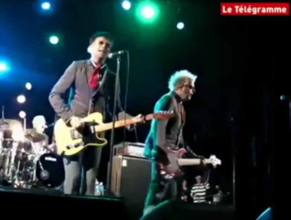 Au Pont du Rock. La minute de punk avec Toy Dolls