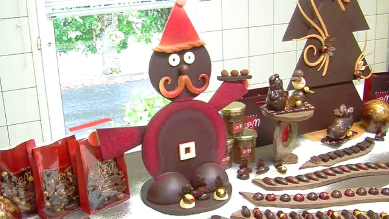 Christmas creation professional class at ENSP by Pierre MIRGALET, MOF 2007 in Chocolate