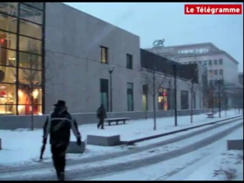 Saint-Brieuc (22). Il neige sur la ville