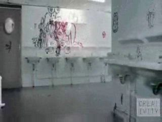 Sida - Un spot pour le préservatif