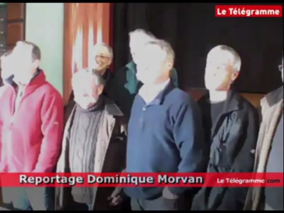 Plémet. José Bové et le lobby des moustachus