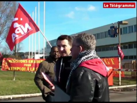 Régionales. Besancenot en escale à l'ex-SBFM