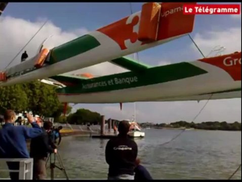 Vannes (56). Groupama 3 remis à l'eau au chantier Multiplast