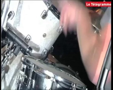 Vieilles Charrues. Les images du concert de The Black Box Revelation