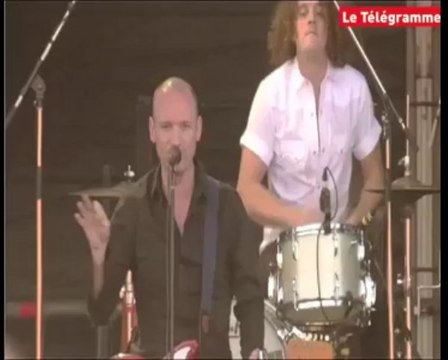 Vieilles Charrues. Les images du concert de Gaëtan Roussel