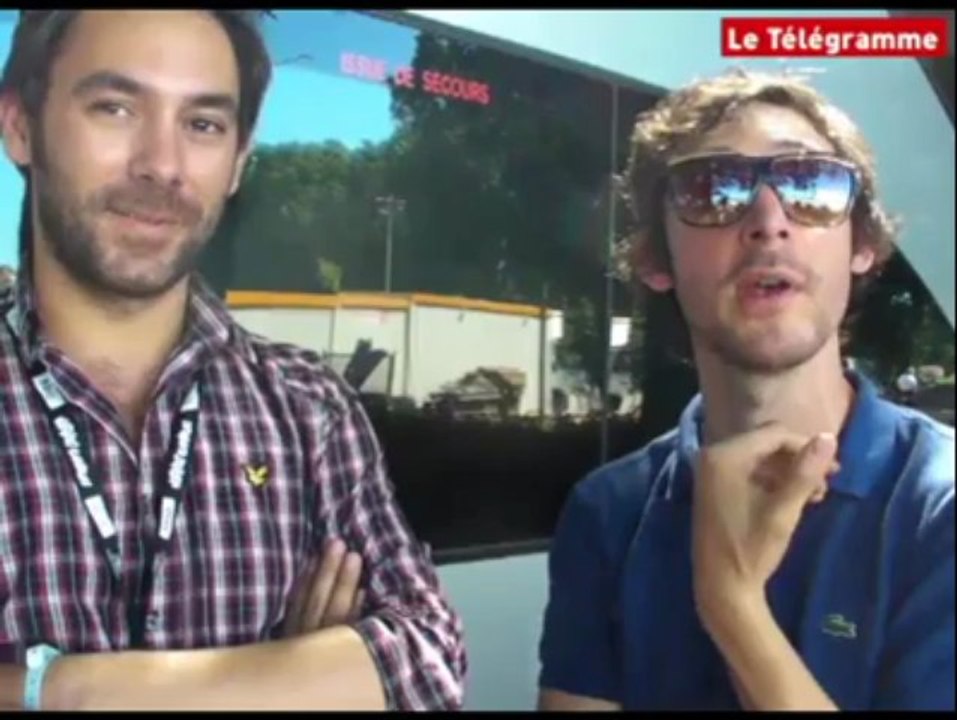 Vieilles Charrues. Pony Pony Run Run très cool avant son concert