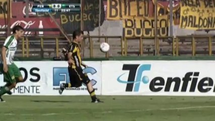 Piękny drybling Pacheco w meczu z El Tanque