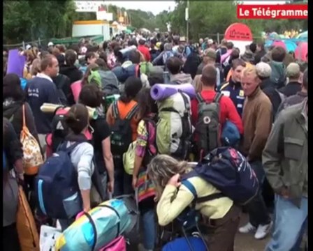 Bout du Monde. Les campeurs s'installent !