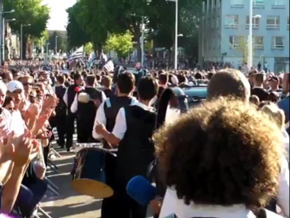 Festival interceltique. Le public fait un triomphe aux sonneurs