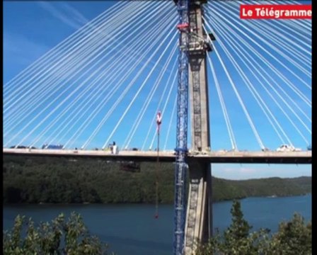 Crozon (29). Le pont de Térénez est clavé