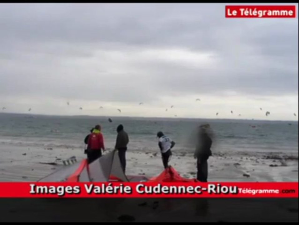 Perros-Guirec (22). Championnat de France de kite-surf longue distance