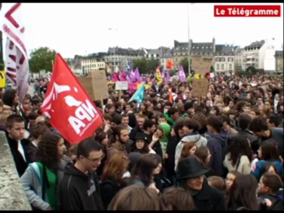 Quimper (29). 11.000 manifestants dont 3.000 lycéens