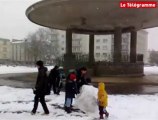 Brest (29). Des boules de neige géantes