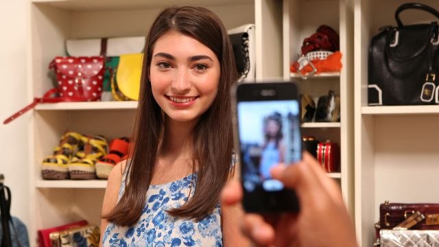 Dress to Kill - Picking the Perfect Outfit for an Online Dating Profile Pic