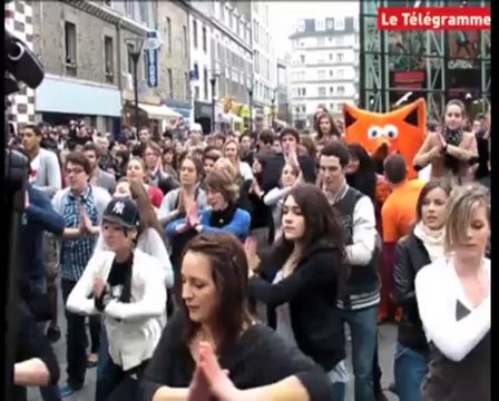 Saint-Brieuc. La vidéo medley du flashmob des étudiants