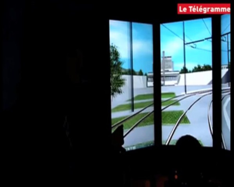 Tramway 2012. Un petit tour en simulateur de tram