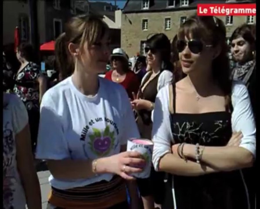 Vannes. Flash mob solidaire des étudiants du lycée Notre-Dame Le Ménimur
