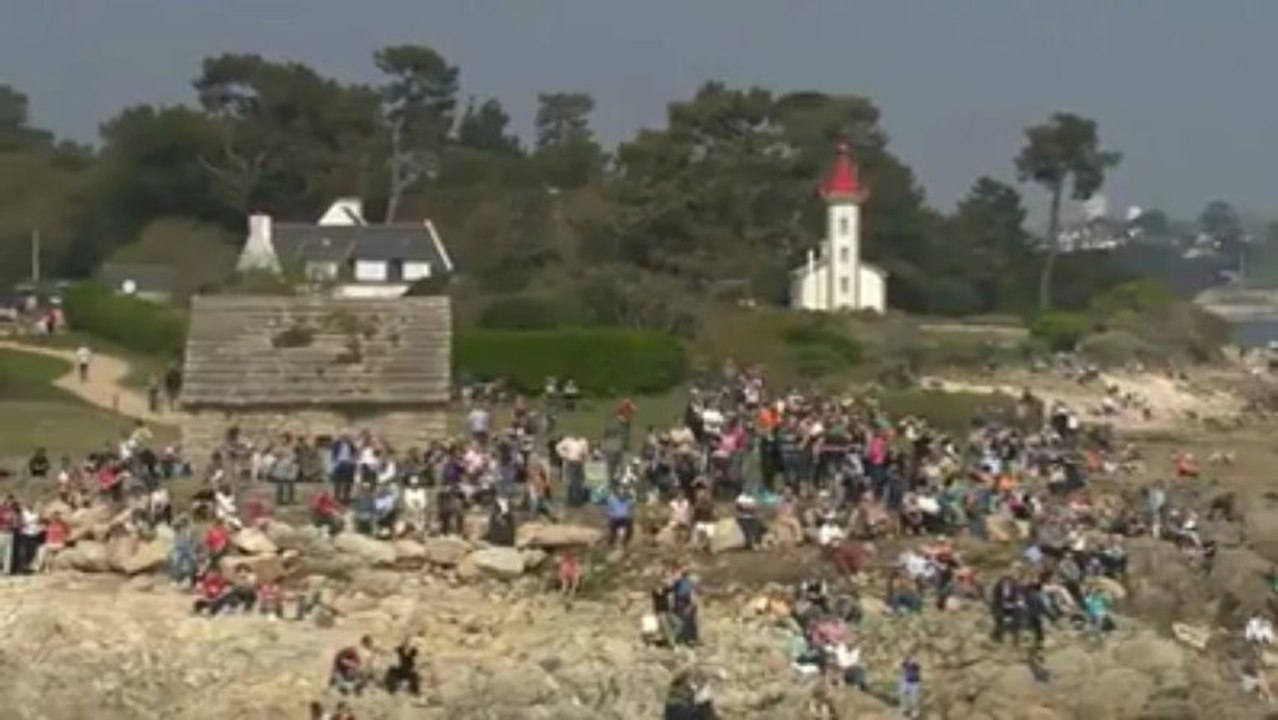 Transat Bénodet - Martinique. Les images du passage de la ligne de départ