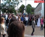 Lorient. Flashmob surprise au lycée Colbert