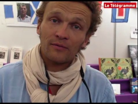 Etonnants Voyageurs. Sylvain Tesson et les Finistère